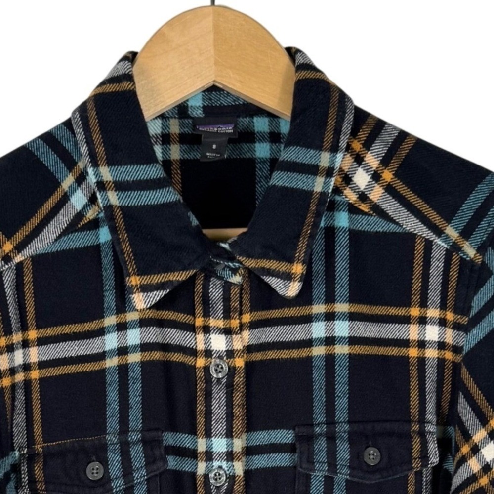 Patagonia Fjord Flannel Shirt Womens 8 Navy Blue Plaid Organic Cotton 53915